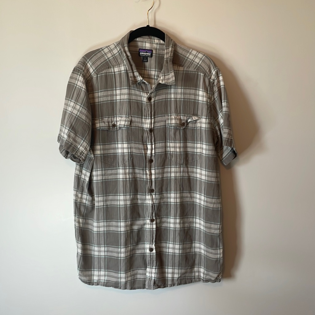 Patagonia Organic Cotton Mens Short Sleeve Button Down